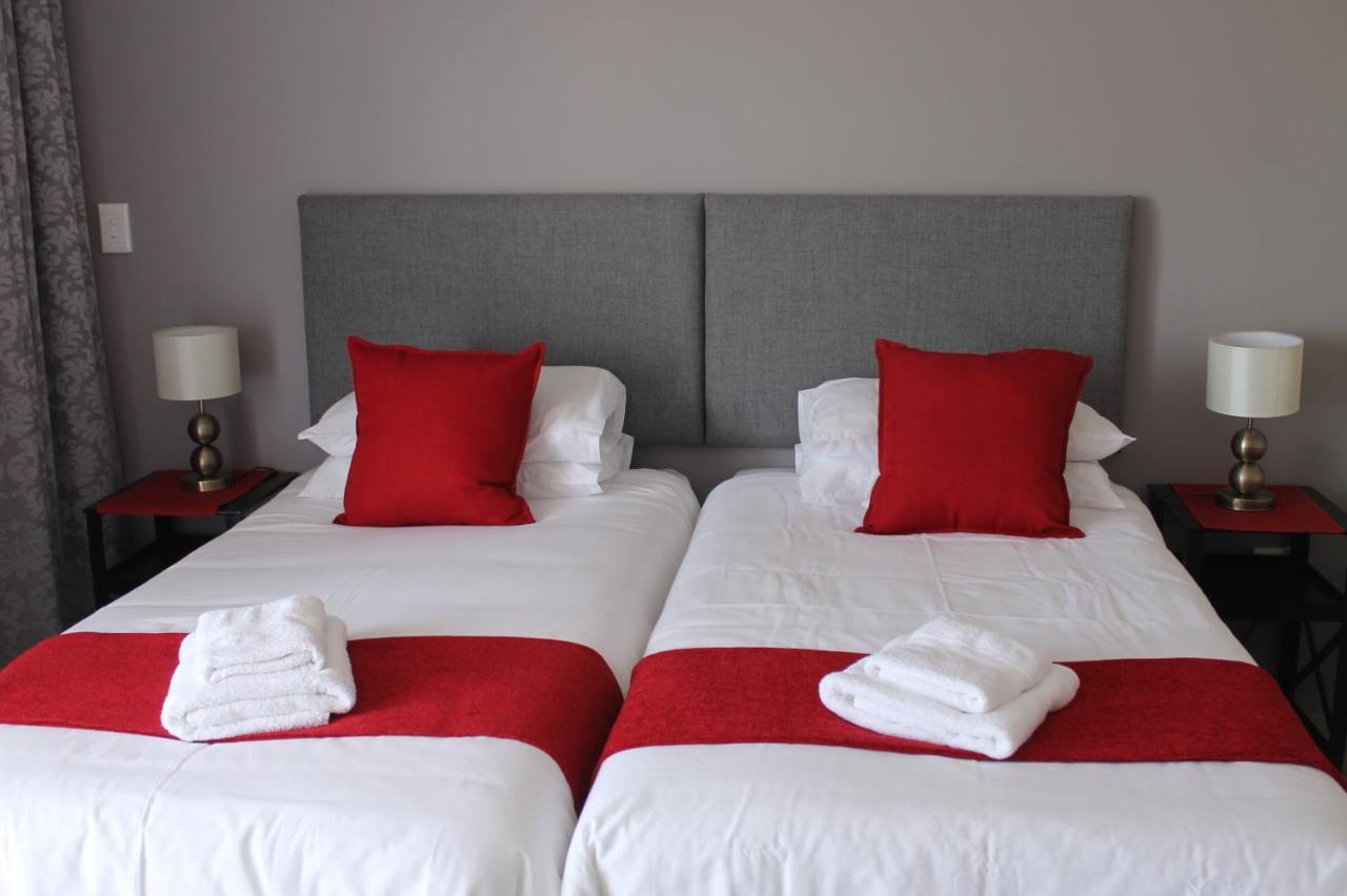 Phoenix Lodge And Waterside Accommodation Knysna Exterior foto